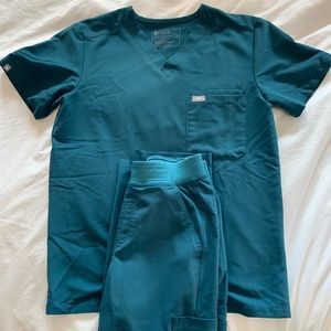 COPY - 1 set XS FIgs Leon 2-pocket scrubs w/ matching axiom cargo scrub pants (…